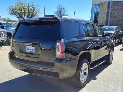 Used 2017 GMC Yukon SLE w/ SLE Value Package image 3