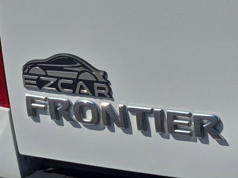 Used 2021 Nissan Frontier SV AWD/4WD image 21
