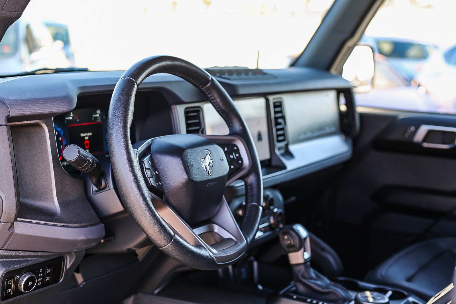 Used 2025 Ford Bronco Badlands AWD/4WD image 12