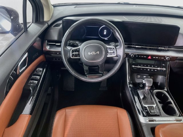 Used 2022 Kia Carnival SX Prestige FWD image 25