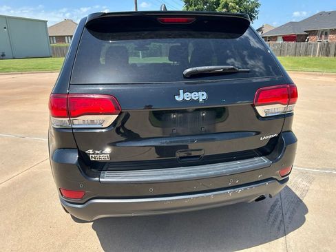 Used 2021 Jeep Grand Cherokee Laredo w/ Security & Convenience Group AWD/4WD image 4