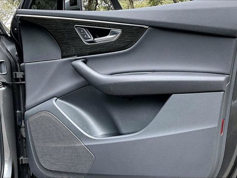 Used 2020 Audi Q7 2.0T Premium w/ Convenience Package image 25