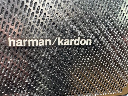 Used 2020 Volvo XC40 T5 Momentum w/ Protection Package Premier image 39