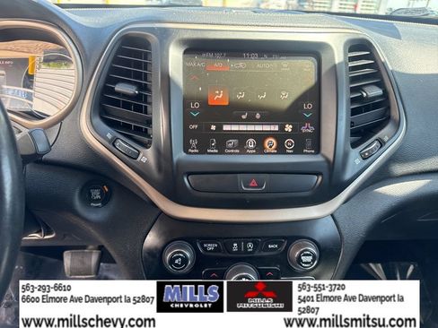 Used 2016 Jeep Cherokee High Altitude AWD/4WD image 15
