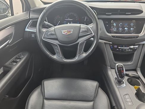 Used 2019 Cadillac XT5 Premium Luxury w/ LPO, Black Ice Package image 13