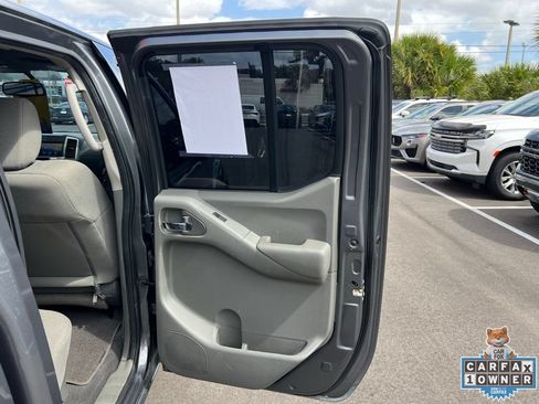 Used 2020 Nissan Frontier SV RWD image 42