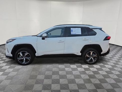 Used 2025 Toyota RAV4 SE AWD/4WD image 4