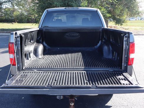 Used 2005 Ford F150 XLT image 14