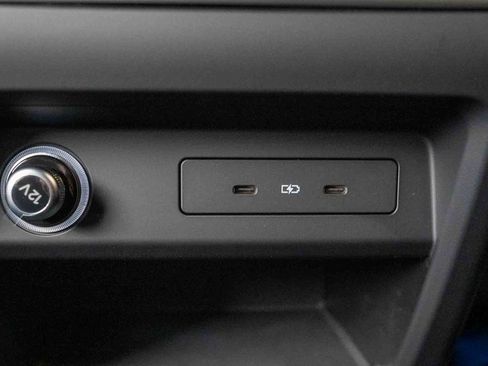 New 2025 Porsche Cayenne Coupe image 36