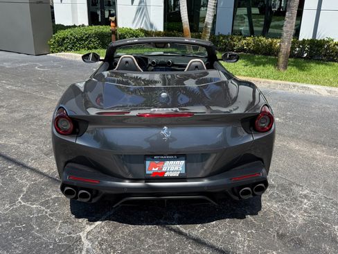 Used 2019 Ferrari Portofino RWD image 20