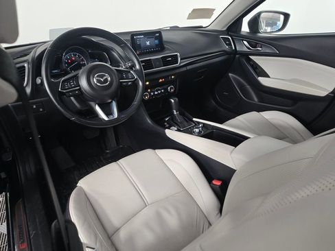 Used 2018 MAZDA MAZDA3 Grand Touring w/ Premium Equipment Package image 16