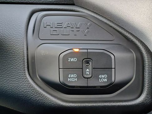 New 2026 RAM 2500 Big Horn AWD/4WD image 25