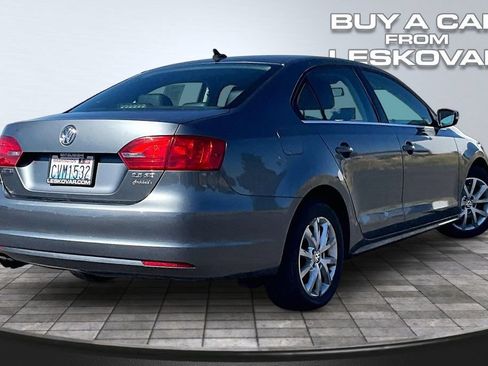 Used 2013 Volkswagen Jetta SE FWD image 6