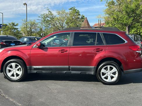 Used 2013 Subaru Outback 2.5i Premium AWD/4WD image 8