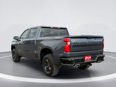Used 2021 Chevrolet Silverado 1500 Custom Trail Boss w/ LPO, Dark Essentials Package AWD/4WD image 4