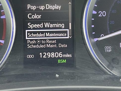 Used 2018 Toyota Highlander Limited FWD image 25