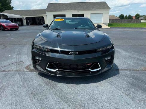 Used 2016 Chevrolet Camaro SS RWD image 8