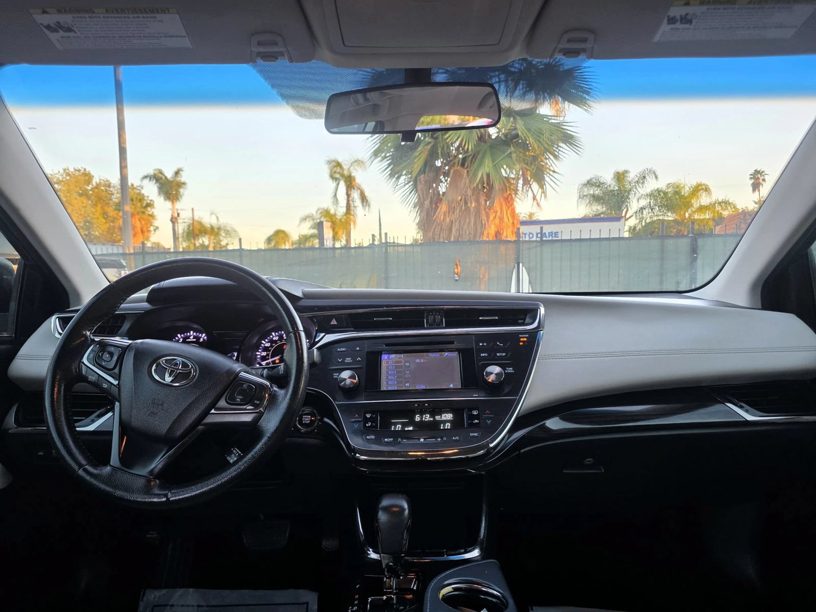 Used 2013 Toyota Avalon XLE FWD image 5