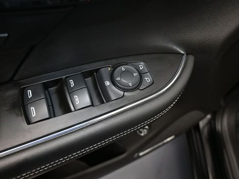 Used 2023 Buick Envision Essence w/ Technology Package I image 13