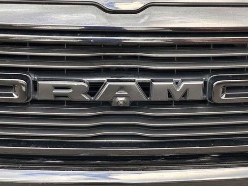 Used 2023 RAM 1500 Laramie AWD/4WD image 7