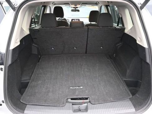 Used 2025 Nissan Rogue SV AWD/4WD image 38