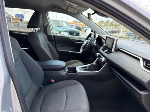 Used 2024 Toyota RAV4 XLE FWD image 25