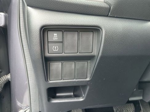 Used 2019 Honda CR-V LX image 18