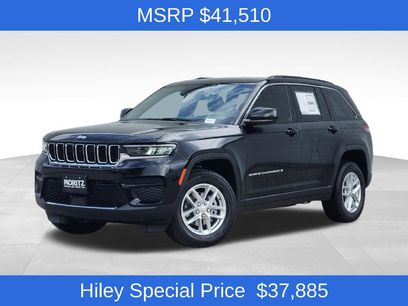 New 2026 Jeep Grand Cherokee Laredo