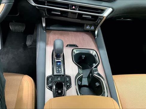 Used 2023 Lexus RX 350 Premium w/ Accessory Package AWD/4WD image 15