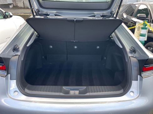 Used 2025 Toyota Prius LE image 31