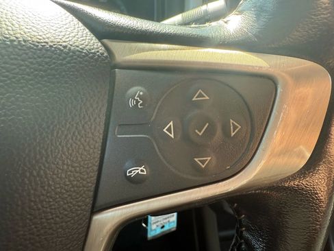 Used 2017 GMC Canyon Denali image 16