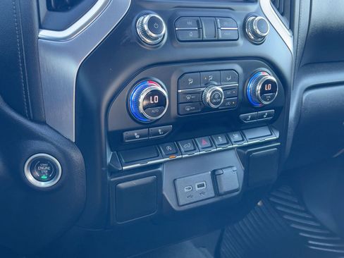 Used 2021 GMC Sierra 1500 Elevation image 18