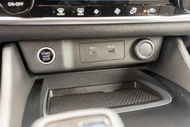 Used 2021 Nissan Rogue SV AWD/4WD image 26