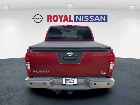 Used 2018 Nissan Frontier SV w/ Value Truck Package image 6
