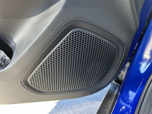 New 2025 Hyundai Venue SEL image 21