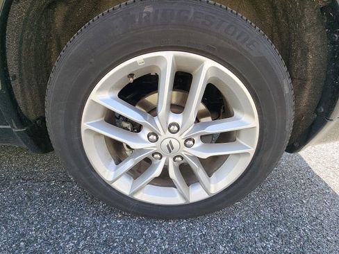 Used 2025 Dodge Durango GT AWD/4WD image 16
