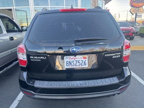 Used 2016 Subaru Forester 2.5i w/ Alloy Wheel Package image 3