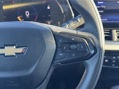 Used 2025 Chevrolet Trax LT image 26