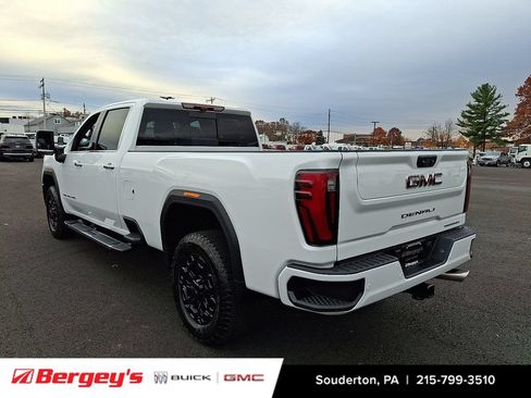 New 2026 GMC Sierra 3500 Denali w/ Denali Reserve Package AWD/4WD image 3