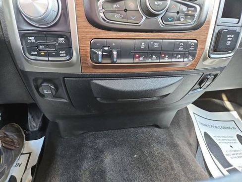 Used 2014 RAM 1500 Laramie w/ Convenience Group image 25