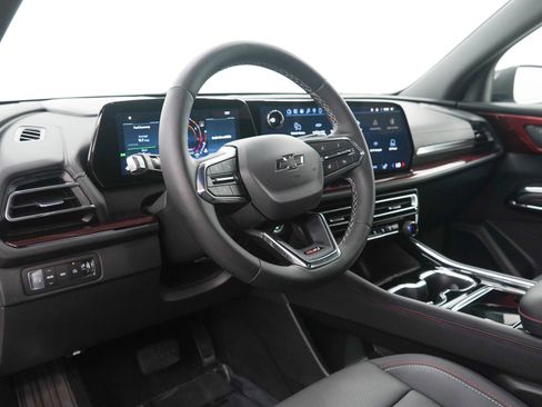 Used 2026 Chevrolet Traverse Z71 AWD/4WD image 25