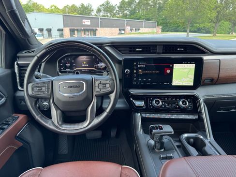Used 2025 GMC Sierra 1500 Denali Ultimate AWD/4WD image 22