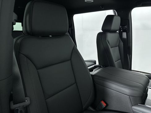 New 2026 Chevrolet Suburban LT w/ Comfort Package image 87