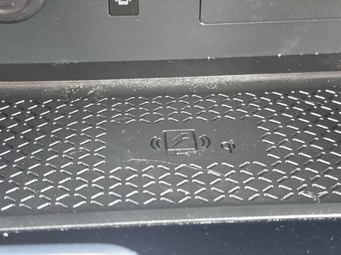 Used 2024 Nissan Pathfinder SL w/ SL Premium Package image 11