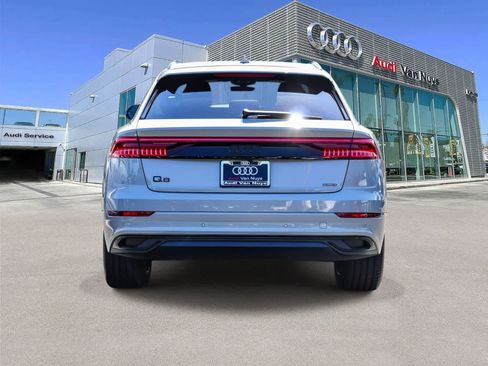 Used 2023 Audi Q8 Premium w/ Convenience Package AWD/4WD image 3