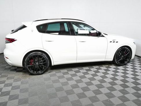 Used 2022 Maserati Levante GT AWD/4WD image 35
