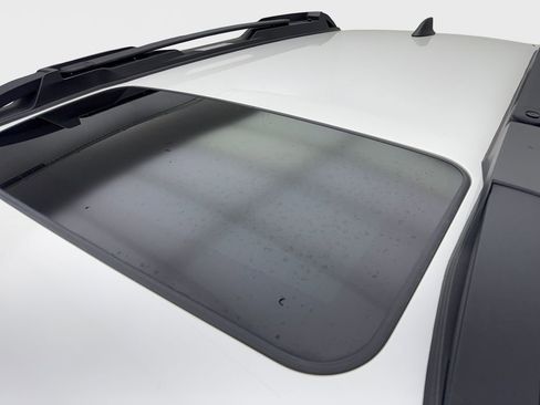 Used 2025 Subaru Outback Premium image 20