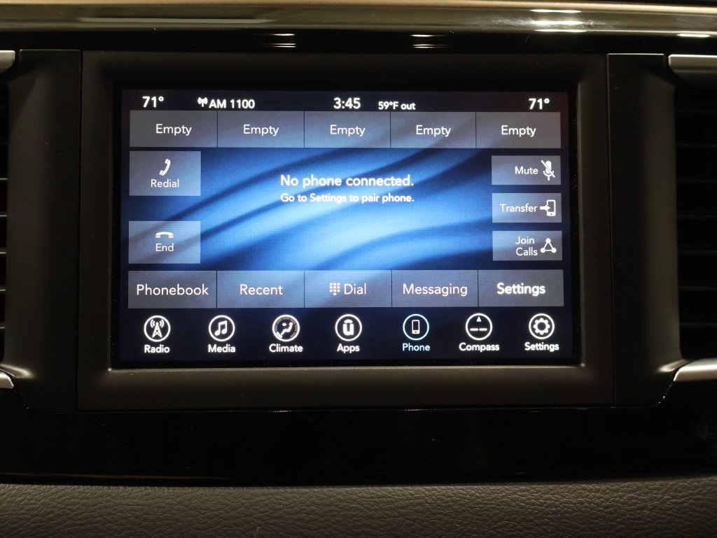 Used 2018 Chrysler Pacifica Touring Plus FWD image 35