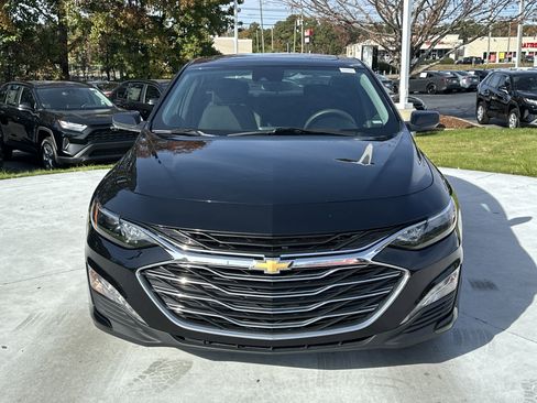 Used 2024 Chevrolet Malibu LT image 3