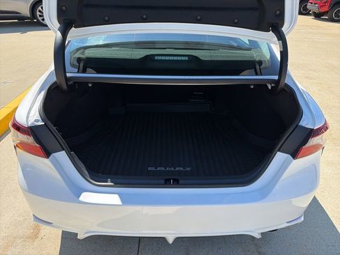 Used 2023 Toyota Camry SE image 24